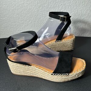 KELLY & KATIE BLACK WEDGE SANDAL SIZE 9.5